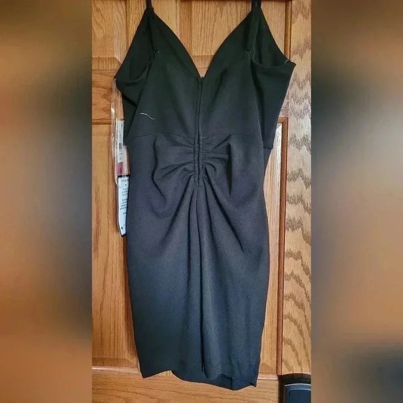Emerald Sundae Dress Size Large (Juniors), Black Ruched VNeck Bodycon Mini - Picture 5 of 5